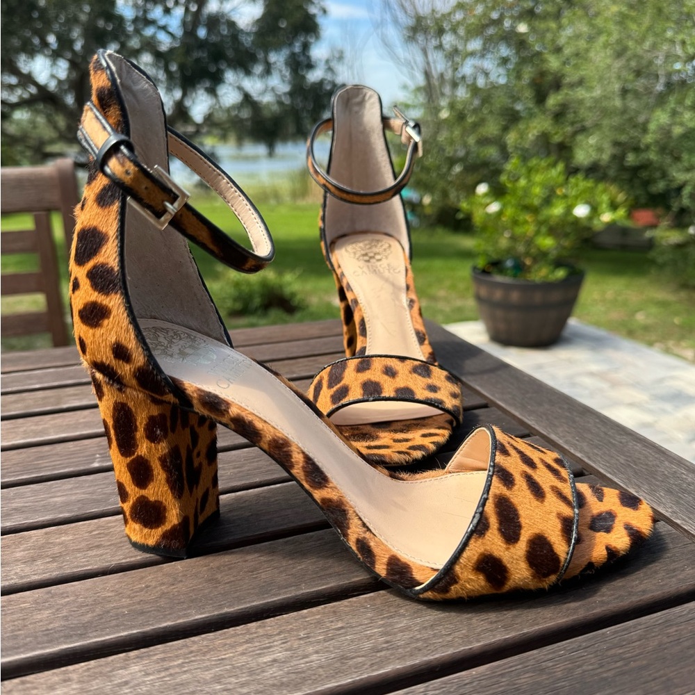 Vince Camuto Corlina Cow Hair Fur Animal Print Ankle Strap Chunky Heels Brown 8